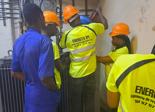 Travaux d’entretien de transformateur